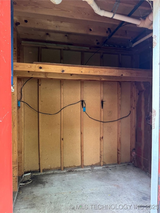 1524 W Maple St W, Durant, OK 74701 - view of storage