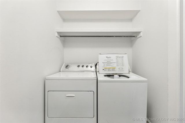 4440 68th St Unit 486, Tulsa, OK 74136 - laundry room with washer and clothes dryer