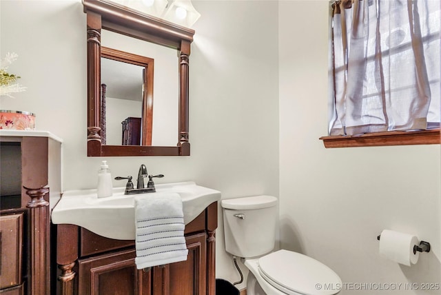 911 S Boyd Pl, Sapulpa, OK 74066 - half bath with toilet and vanity