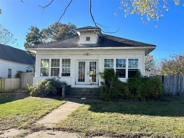 121 C St NE, Miami, OK 74354 - photo 1