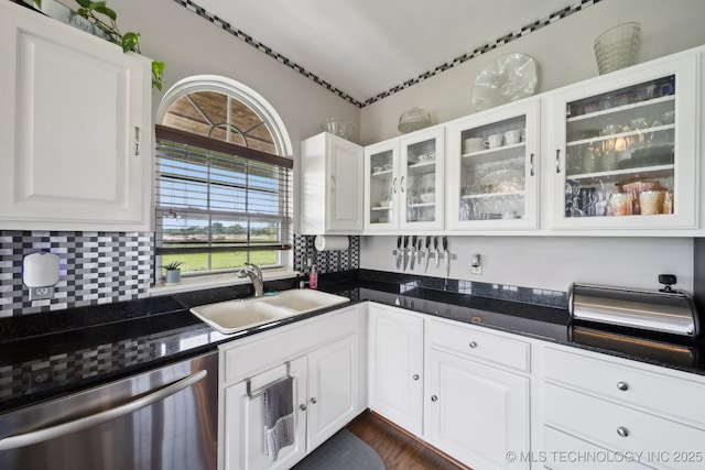 5757 W 181st St S, Mounds, OK 74047 - kitchen featuring stainless steel dishwasher, tasteful backsplash, white cabinetry, and glass insert cabinets