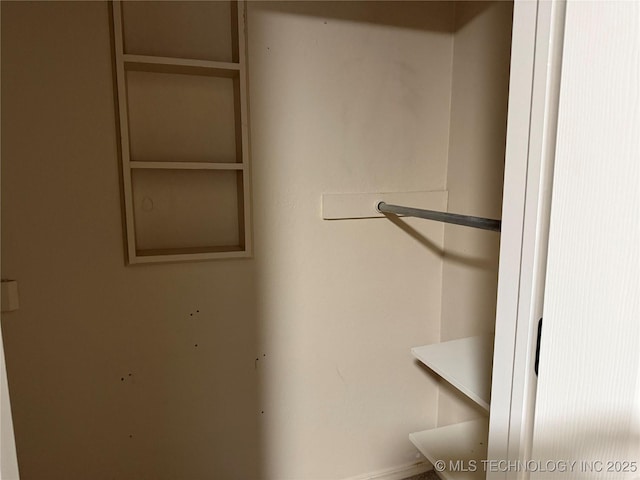 211 E Waco Pl, Broken Arrow, OK 74011 - view of closet