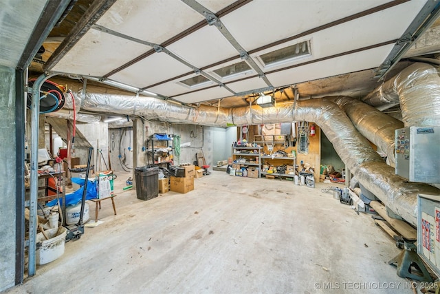 21745 E 660th Rd, Tahlequah, OK 74464 - garage featuring a garage door opener