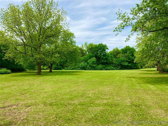 3814 E Dripping Springs Rd, Cushing, OK 74023 - view of grassy yard