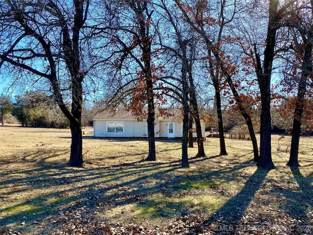 3814 E Dripping Springs Rd, Cushing, OK 74023 - view of grassy yard