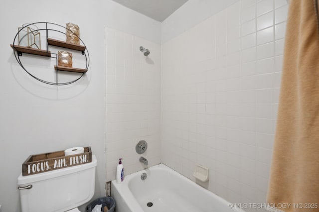 4509 W Toledo St, Broken Arrow, OK 74012 - bathroom featuring toilet and bathing tub / shower combination
