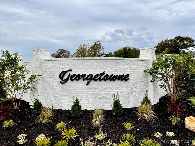 304 S 25th St, Collinsville, OK 74021 - view of community sign