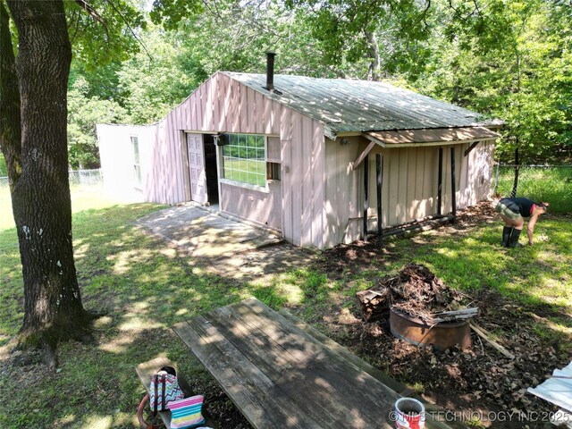 116800 S 4300th Rd, Porum, OK 74455 - view of outbuilding with a fire pit