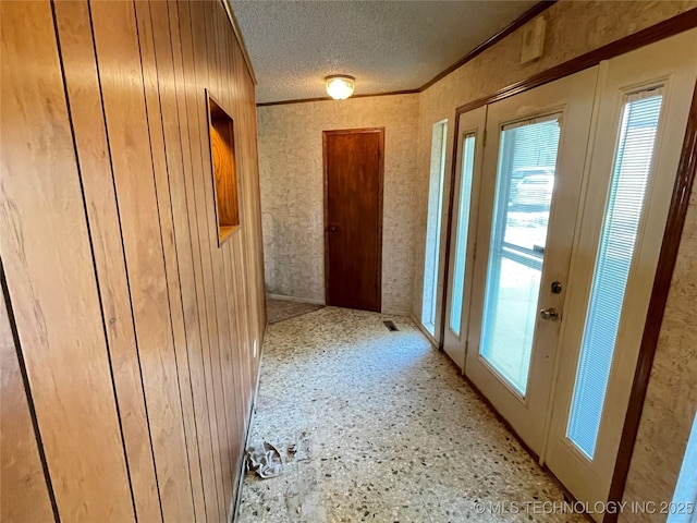 116800 S 4300th Rd, Porum, OK 74455 - foyer with a textured ceiling and crown molding