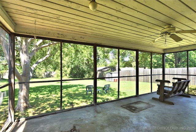464 S Allegheny Ave, Tulsa, OK 74112 - unfurnished sunroom featuring a ceiling fan