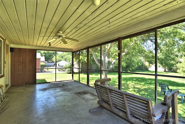 464 S Allegheny Ave, Tulsa, OK 74112 - unfurnished sunroom with ceiling fan