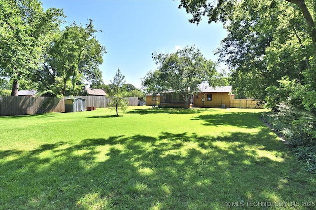464 S Allegheny Ave, Tulsa, OK 74112 - view of yard