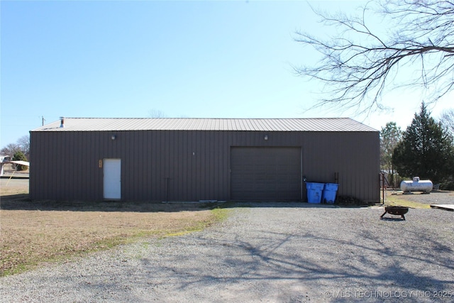 232 N Erie St, Eufaula, OK 74425 - view of outbuilding featuring gravel driveway