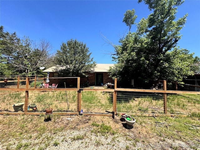 2810 Harvey, Ardmore, OK 73401 - view of yard