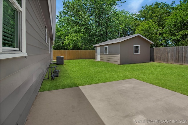 245 E 148th St S, Glenpool, OK 74033 - view of yard featuring a patio area, an outdoor structure, and central AC unit
