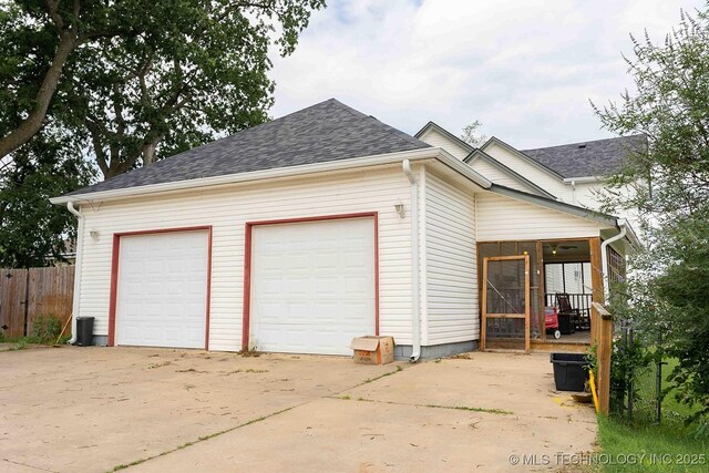 210 S Water St, Sapulpa, OK 74066 - view of garage