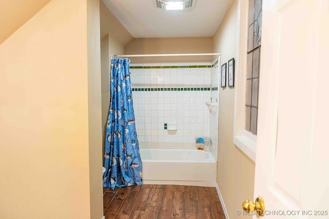 210 S Water St, Sapulpa, OK 74066 - full bathroom with wood finished floors and shower / bath combo