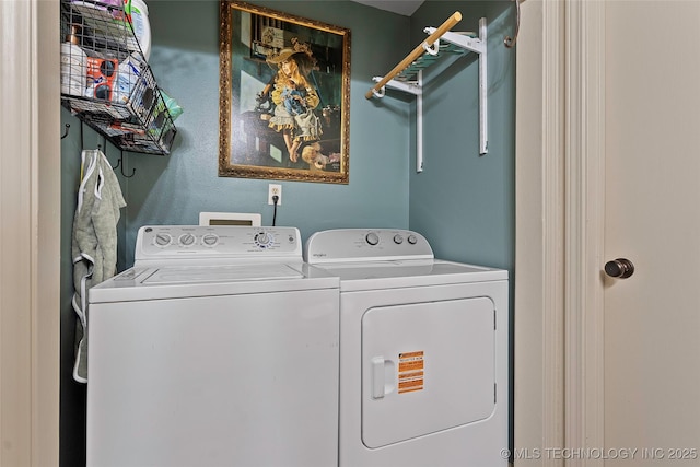 6472 Kings Rd, Ardmore, OK 73401 - washroom featuring washer and clothes dryer