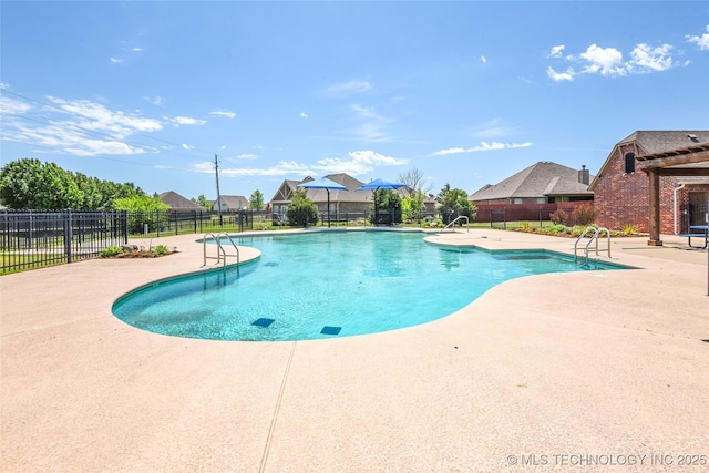 4701 S 179th E Ave, Tulsa, OK 74134 - community pool with a patio area