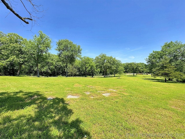 20413 E Allen Rd, Tahlequah, OK 74464 - view of grassy yard