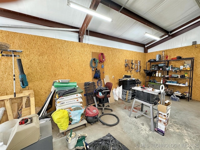 20413 E Allen Rd, Tahlequah, OK 74464 - garage featuring a workshop area