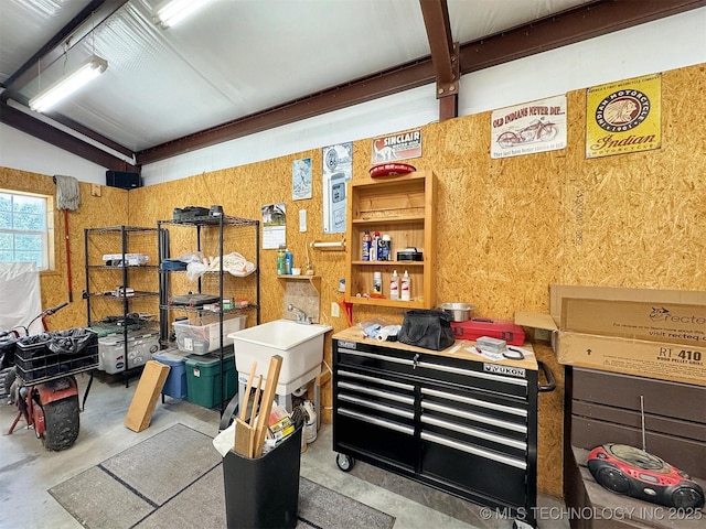 20413 E Allen Rd, Tahlequah, OK 74464 - storage area featuring a sink
