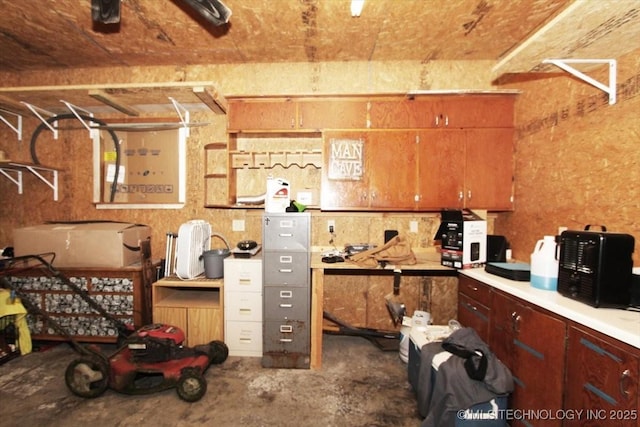 410 Shawnee St, So Coffeyville, OK 74072 - view of garage