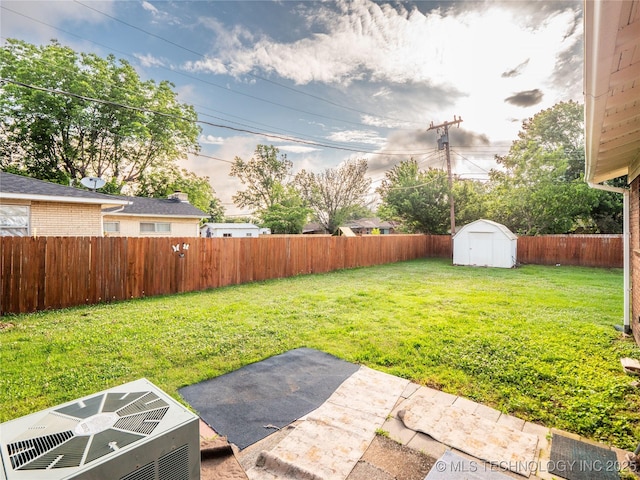 1412 S 9th, Mcalester, OK 74501 - view of yard with a patio
