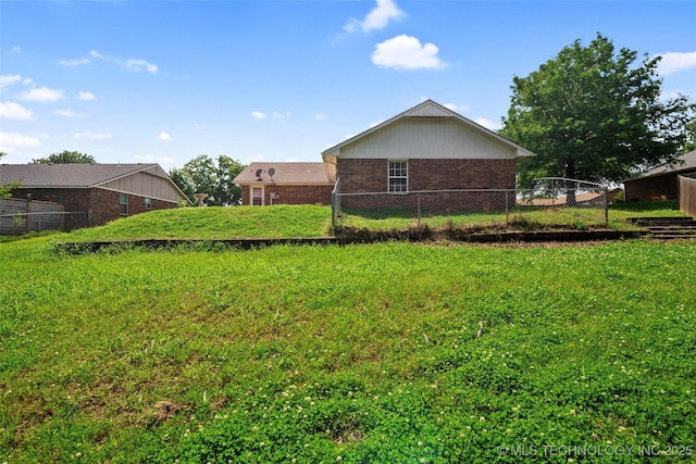 15 W Ridge Way, Bristow, OK 74010 - view of yard