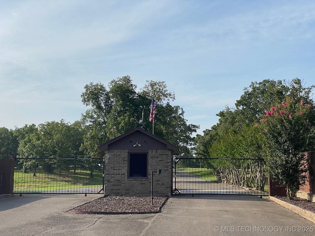 15831 W Dogwood Rd, Park Hill, OK 74451