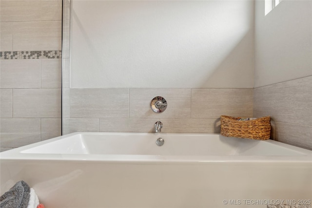 18403 E 50th St, Tulsa, OK 74134 - full bathroom featuring a bath