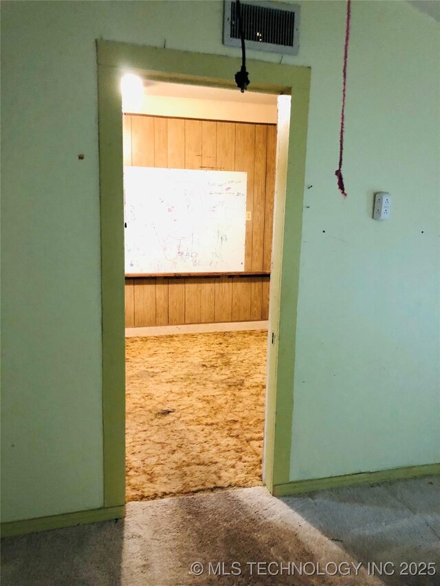 1145 S Little Ave, Cushing, OK 74023 - corridor featuring carpet flooring