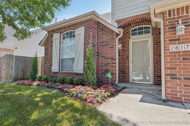 2817 W Oakland St, Broken Arrow, OK 74012 - view of exterior entry featuring brick siding