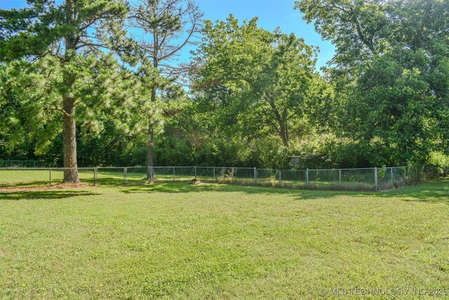 604 W Foster St, Hugo, OK 74743 - photo 33
