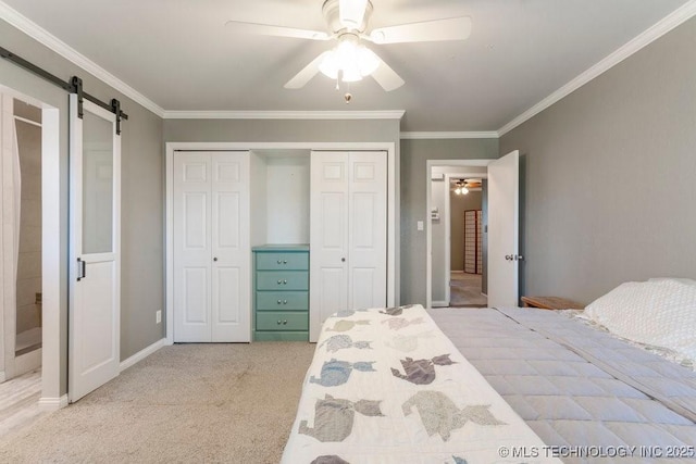 412 W Los Angeles St, Broken Arrow, OK 74011 - bedroom featuring crown molding, light colored carpet, a barn door, baseboards, and a ceiling fan
