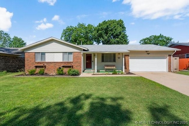1138 N Gum Ave, Broken Arrow, OK 74012 - single story home featuring brick siding, a garage, and concrete driveway