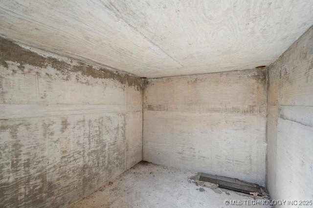 1138 N Gum Ave, Broken Arrow, OK 74012 - view of below grade area