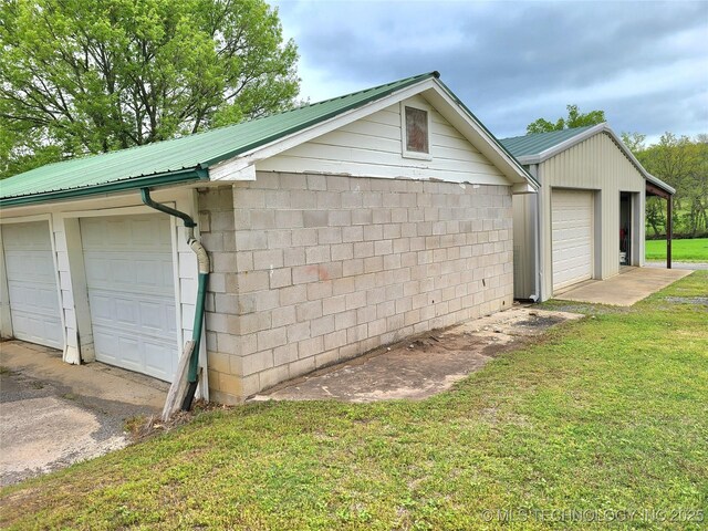 1950 Cedar Bluff Rd, Fort Gibson, OK 74434 - view of detached garage