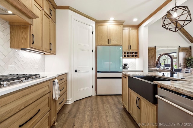 3406 W Quantico Pl, Broken Arrow, OK 74011 - kitchen with stainless steel appliances, dark wood-style floors, tasteful backsplash, light brown cabinetry, and recessed lighting