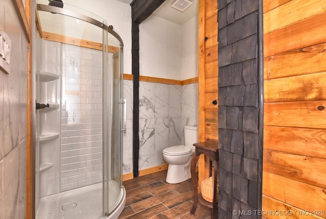 206 S Mounds St, Sapulpa, OK 74066 - full bath featuring toilet, wood finish floors, and a shower stall