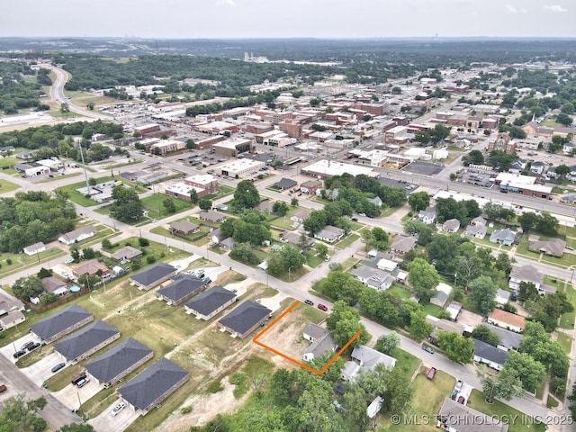206 S Mounds St, Sapulpa, OK 74066 - aerial overview of property's location with property parcel outlined
