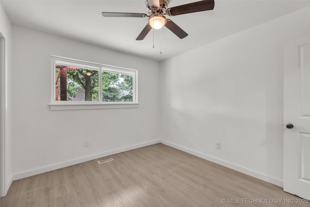 7362 S 68th E Ave, Tulsa, OK 74133 - empty room with light wood-style flooring, baseboards, and ceiling fan