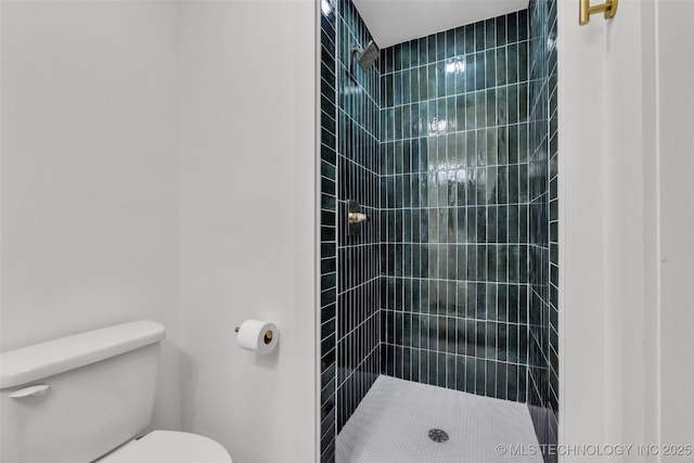 7362 S 68th E Ave, Tulsa, OK 74133 - bathroom with a tile shower and toilet
