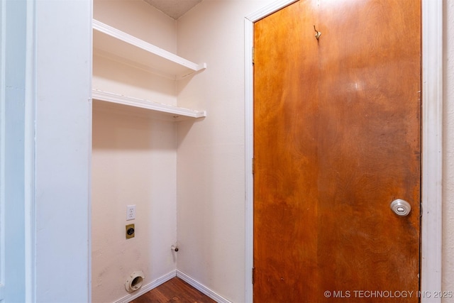 1605 W Montgomery St, Broken Arrow, OK 74012 - laundry room with hookup for an electric dryer, baseboards, and wood finished floors