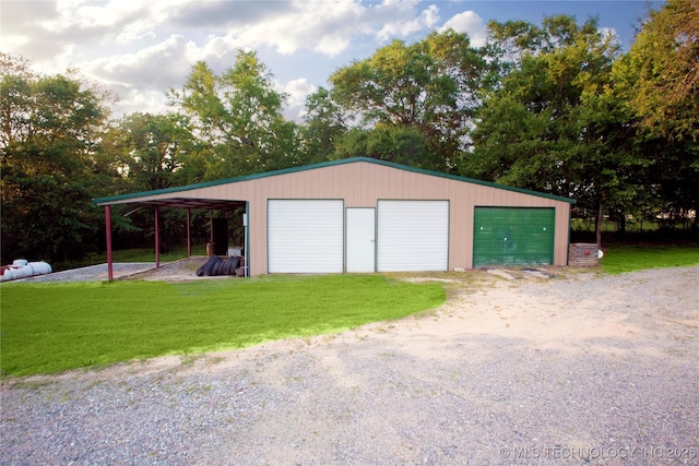162 Dolittle Ln, Mcalester, OK 74501 - garage featuring a detached garage and driveway