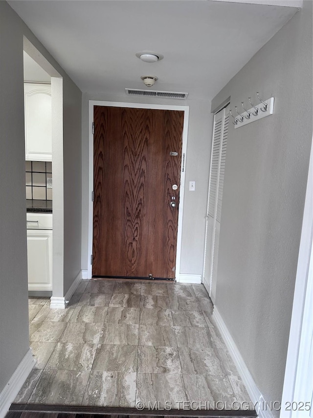 410 W 7th St Unit 727, Tulsa, OK 74119 - hall with baseboards