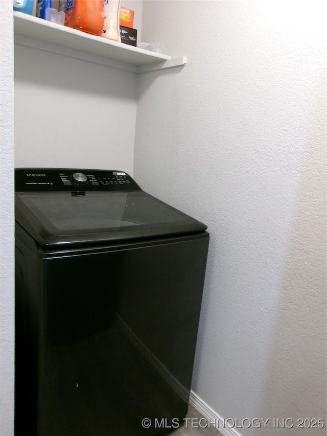 7882 E 132nd Pl S, Bixby, OK 74008 - washroom featuring washer / dryer