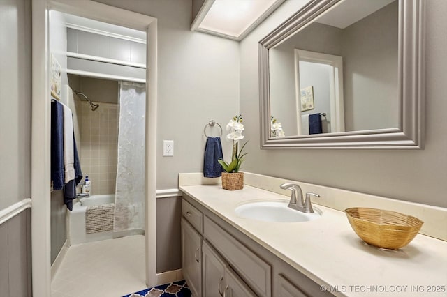 7329 E 66th Ct, Tulsa, OK 74133 - bathroom with vanity and shower / bath combo with shower curtain