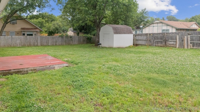 816 W Birmingham St, Broken Arrow, OK 74011 - view of yard featuring a deck