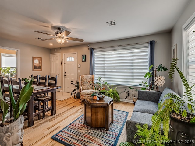 3215 W 41st St, Tulsa, OK 74107 - living area featuring ceiling fan, light wood-style floors, and recessed lighting